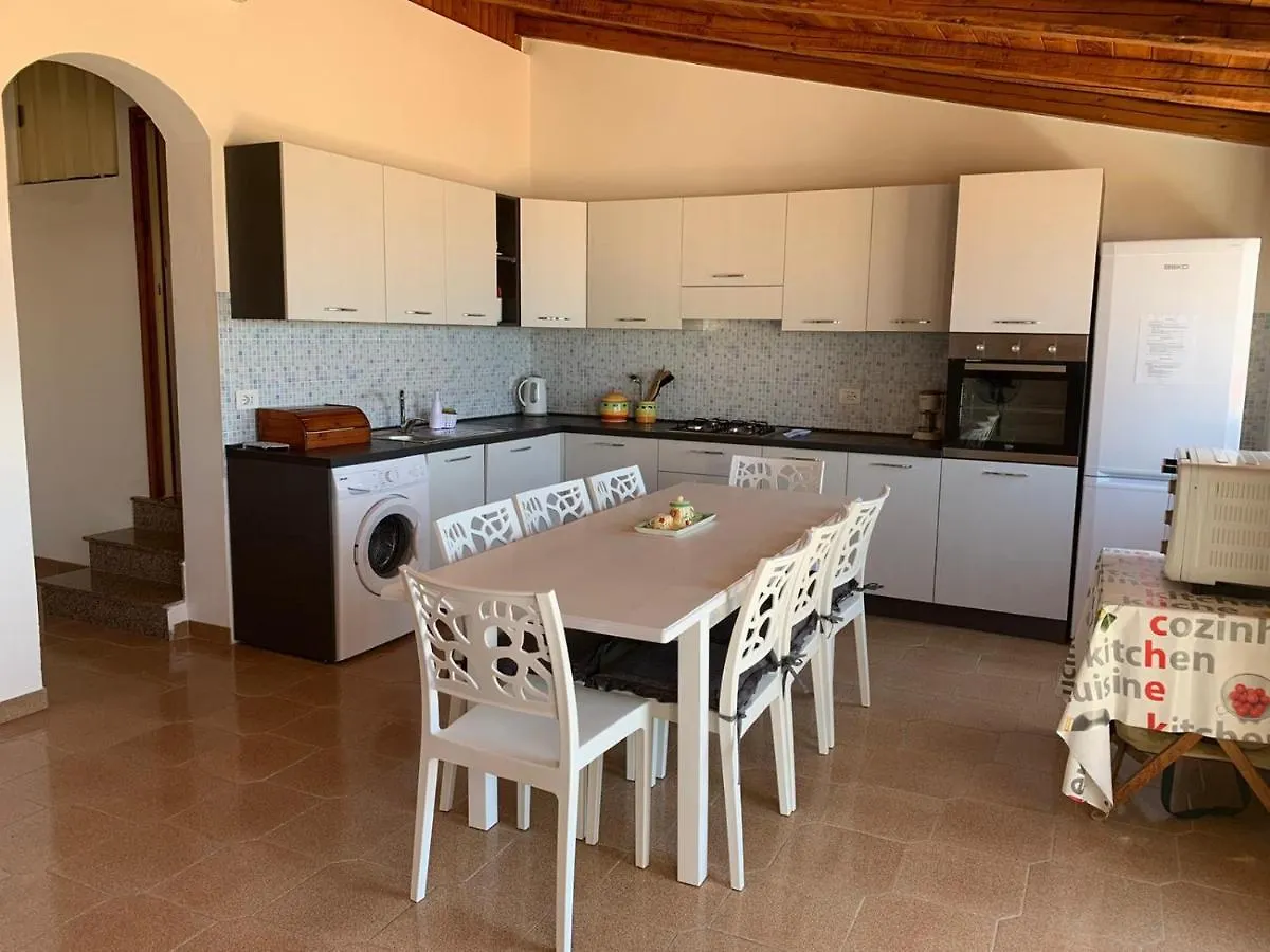 فيلا Casa Helenia Bruca Cava dʼAliga إيطاليا