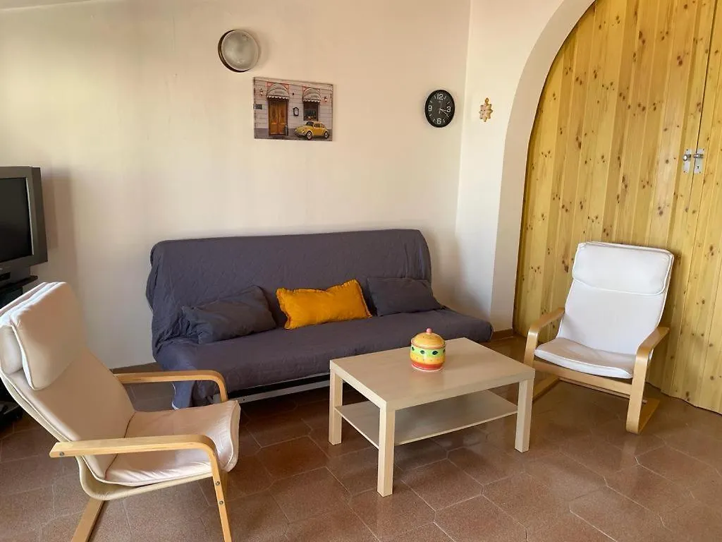 فيلا Casa Helenia Bruca Cava dʼAliga 0*,  إيطاليا